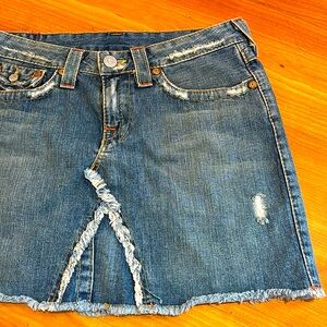 🆕 True Religion Jean skirt